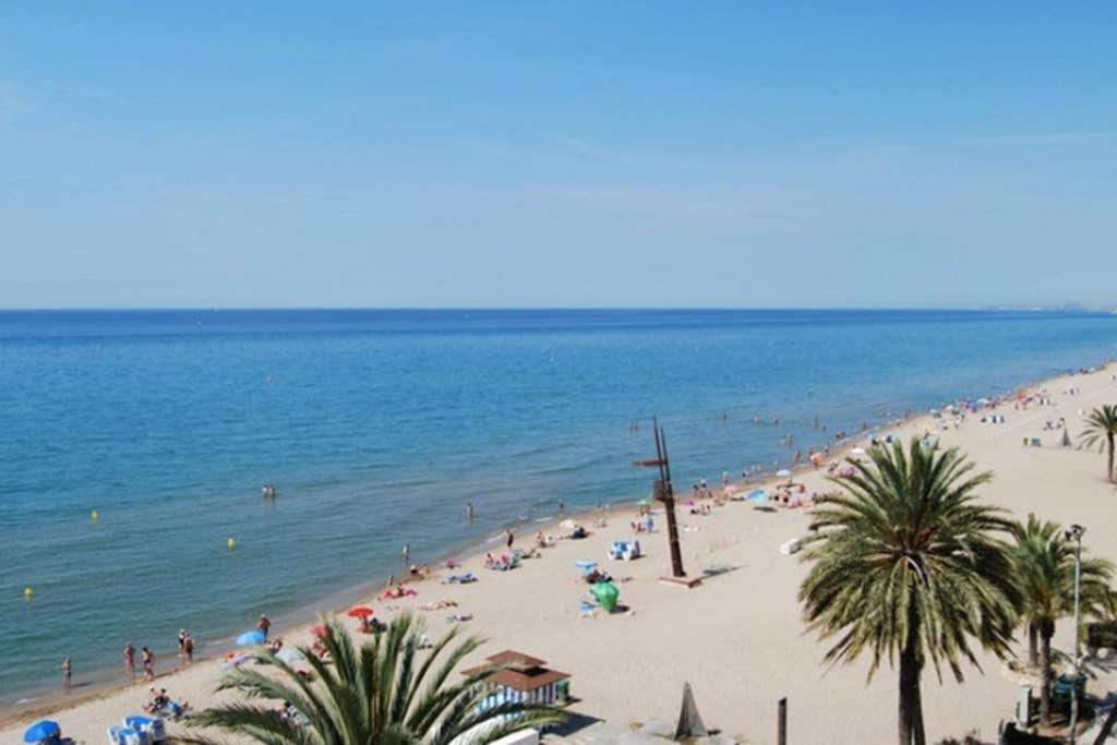 Apartamento Entre La Playa Y La Montana كالافيل المظهر الخارجي الصورة